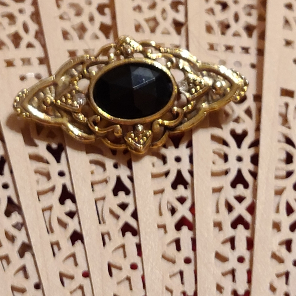 Vintage Brooch Gold & Black